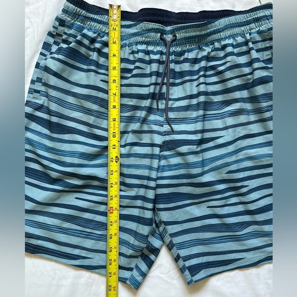 Nike Men's Aqua and Navy Striped Swim Shorts - Picture 4 of 8
